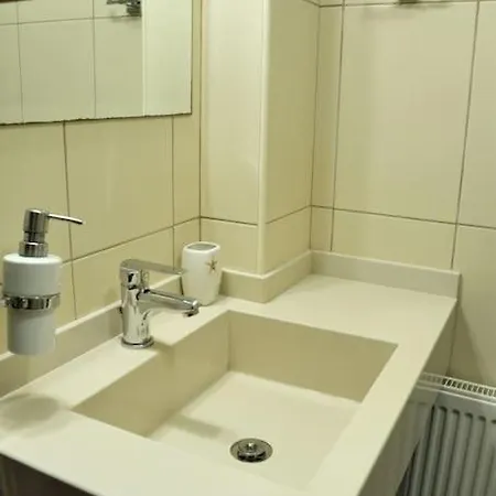 Vila Andrew Agioi Saranda